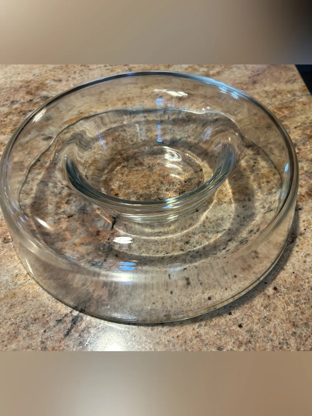 Pyrex France 22 cm 9” Bundt/Jello Mold Glass Baking Ring Aqua Tint  9”wide